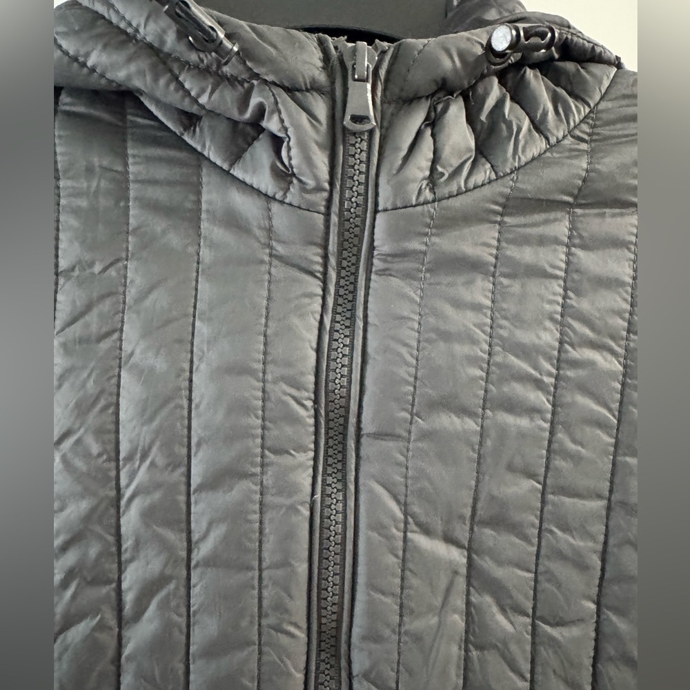Urban Outfitters BDG Quilted Lightweight Hooded Puffer Jacket - Picture 3 of 7